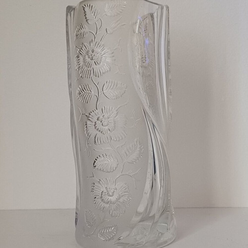 Vintage heavy crystal vase with embossed carved flowers (Retro 1960-1970)