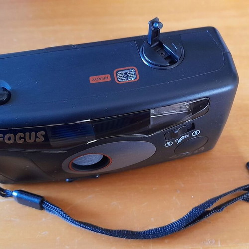 Camera 3.5 with flash new with Japanese lens