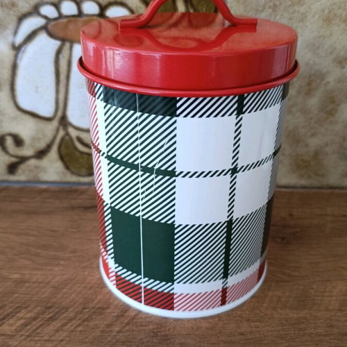 Tin biscuit jar with designs and airtight seal new