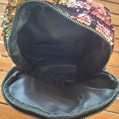 Children's backpack with colorful sequins