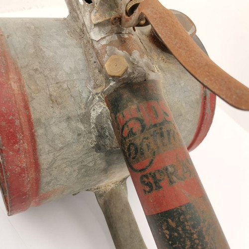 Metal spray pump used, made by fanartzis 1930