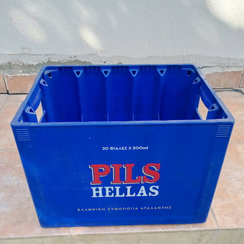 Pils Hellas crate 40x30 plastic used