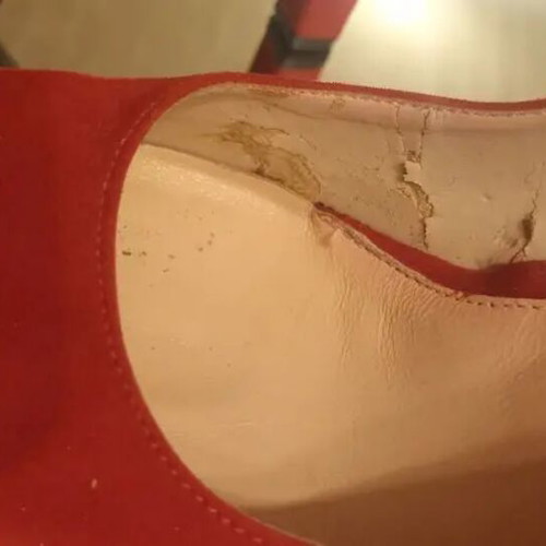 Stefania red suede pumps size 39 with ankle strap and double platform