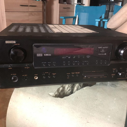 Denon AVR 2106 7.1 channel amplifier like new, 100 watt per channel