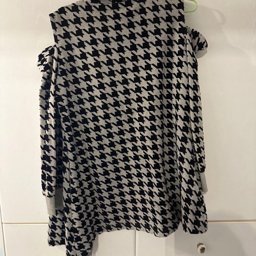 Lak outerwear size M like new, grey and black