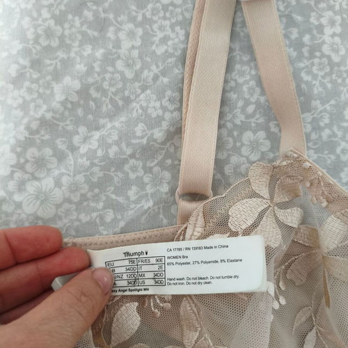 Triumph bra 75E like new, beige
