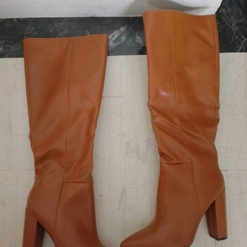 Tsoukalas Shoes women's boots like new, camel, size 38