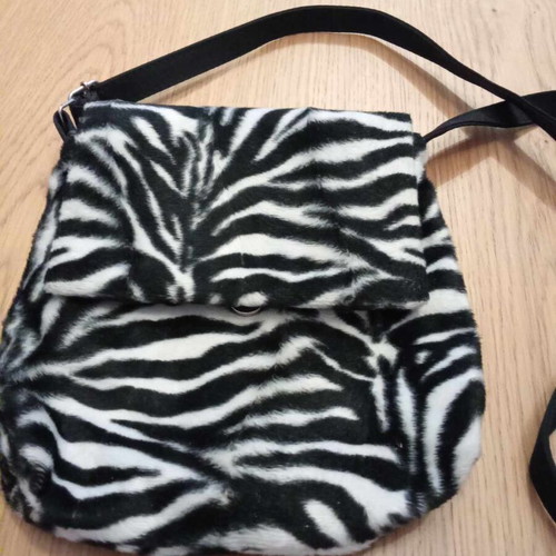 Fur crossbody bag like new, black and white