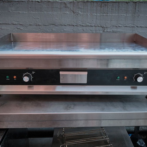 Karamco Electric Griddle 6kW Chrome Plate like new