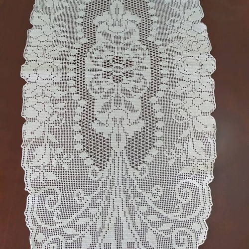 Handmade table runner new 110x50 fully hand crocheted
