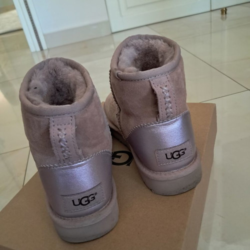 Ugg Australia women's boots like new, pink, size 36