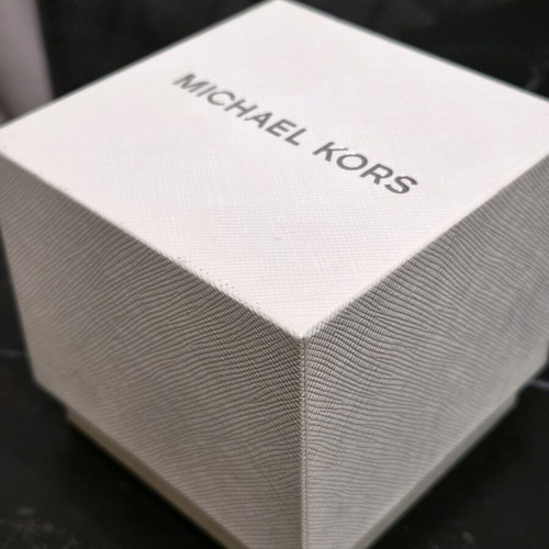 Michael Kors box like new
