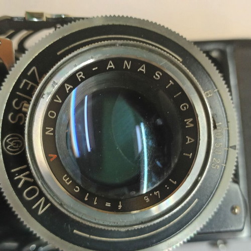 Zeiss Ikon ercona vintage folding camera used from 1950