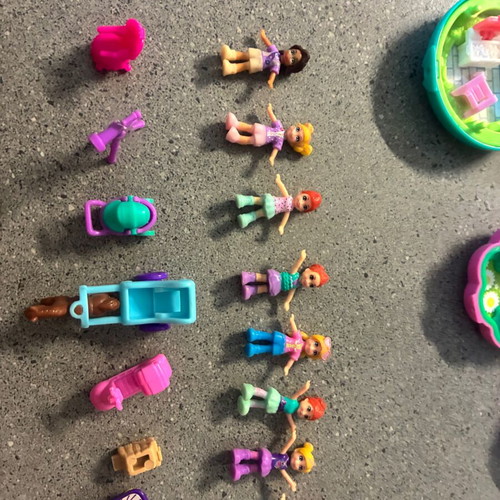 Polly Pocket small world and figures