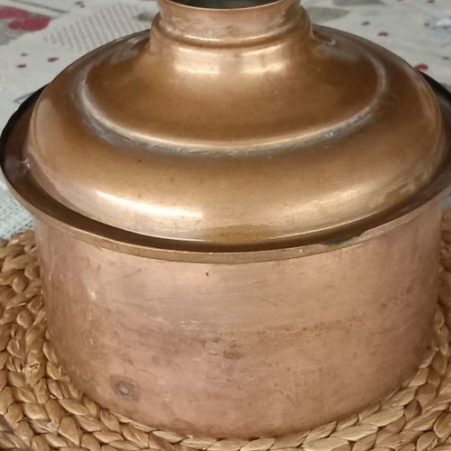 Bronze old pot used