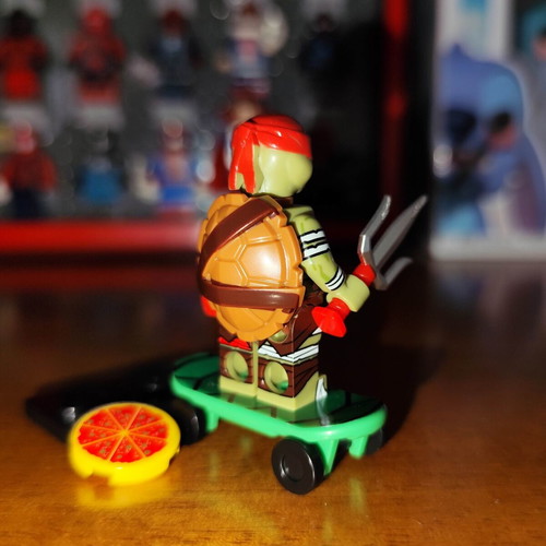 Raphael Teenage Mutant Ninja Turtles figure like new with accessories