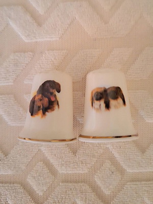 Porcelain thimbles with dogs, set of 2, flawless