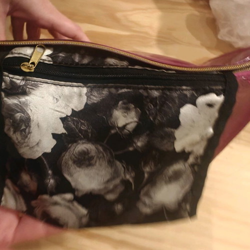 Ted Baker London cosmetic bag used, burgundy fuchsia
