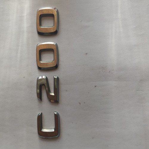 Set emblem genuine parts C 200 Mercedes Benz used
