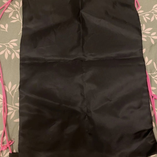 Pinko dust bag like new, black and pink