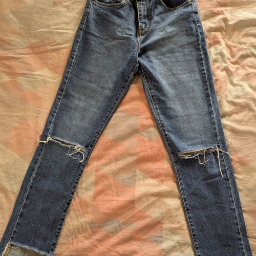 Salt and Pepper jeans size 28 like new, blue with stretch