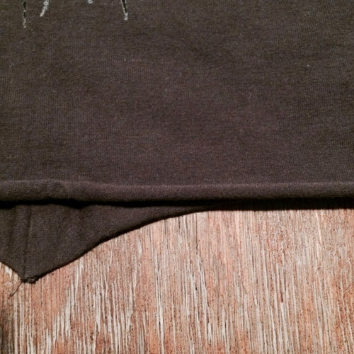 KILLER LOOP SLEEVELESS GREY V NECK - GRAFFITI STYLE STAMP