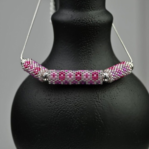 Custom-made necklace in silver with purple flowers