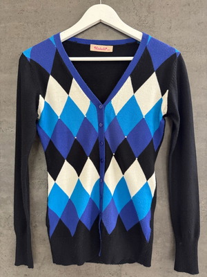 Women's knitted cardigan like new with argyle pattern, size S/M