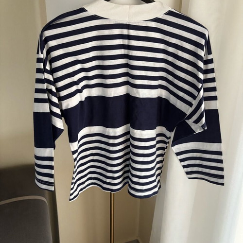 Navy blouse like new, size M, white and blue
