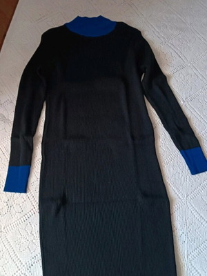 Twenty 29 dress new, size M, black elastic
