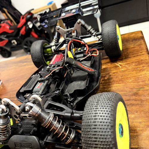 Kyosho Neo 4.0 remote control car like new, complete set