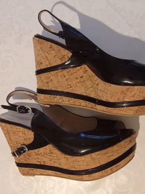 Обувки Fratelli Petridi платформи сандали употребявани, номер 40, черни