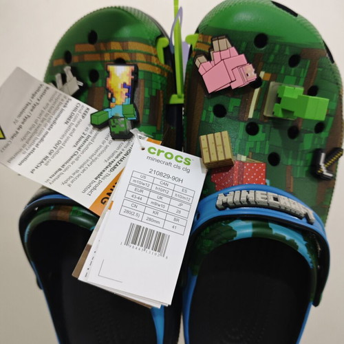 Crocs Minecraft clogs new, size 43-44, multicolor green