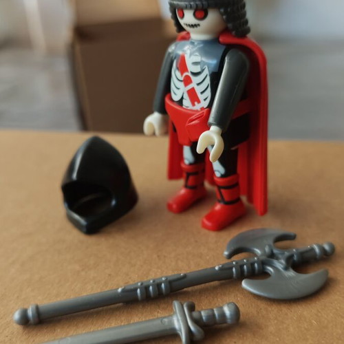 Playmobil 4694 πακέτο 3 φιγούρες μεταχειρισμένες, με ελλείψεις