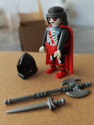 Playmobil 4694 πακέτο 3 φιγούρες μεταχειρισμένες, με ελλείψεις