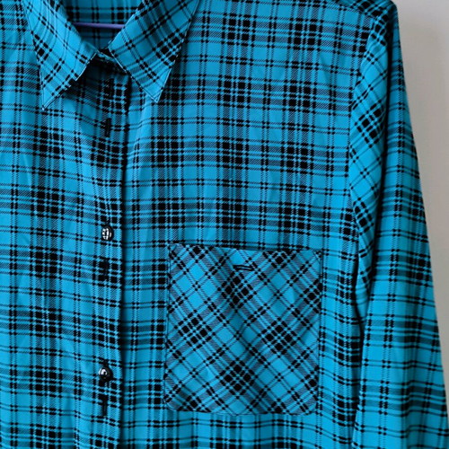 Women's checked long-sleeve shirt like new, black and blue, size M