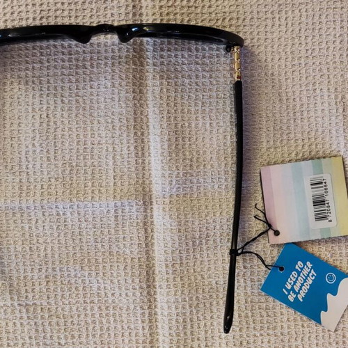 Solo-Solis NDL6096 sunglasses new, black cat eye design