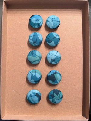 Custom made buttons like new, pack of 10, blue and turquoise floral print