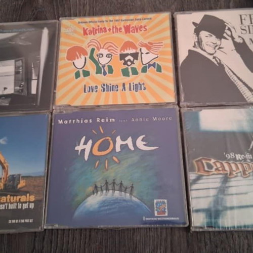 CD singles 90s new, pack of 18 sealed