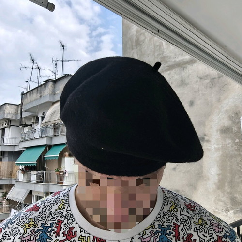 French beret unisex 100% wool black like new