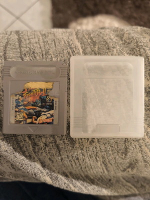 Street Fighter 2 Game Boy with Original Case like new