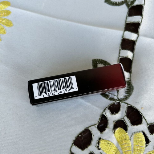 Mac Lipstick new red moisturizing
