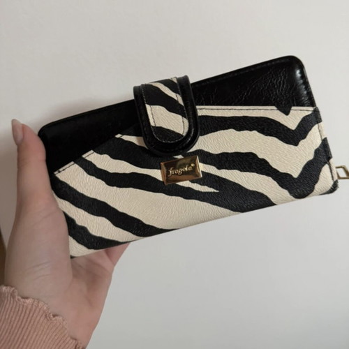 Fragola striped large wallet like new, black and white
