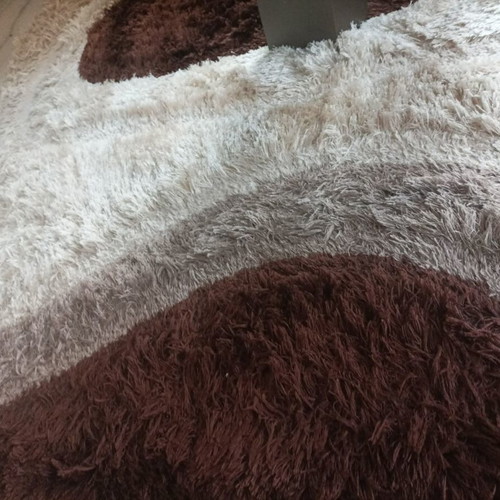 Set of 2 used living room rugs with different designs, 270x213 cm each