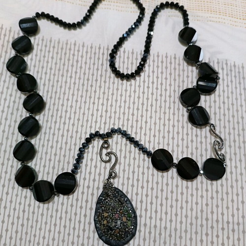 Long necklace with hematite stone handmade like new, black