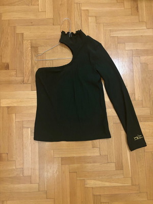 Chic Mess long-sleeve one-shoulder blouse M/L like new, cypress green