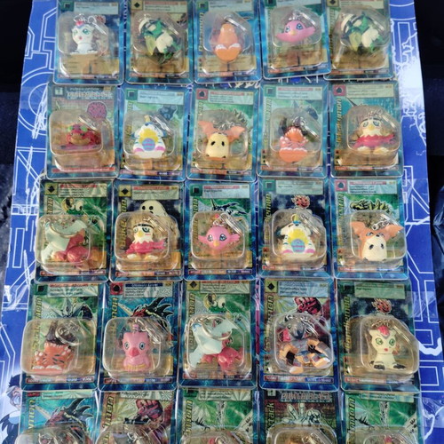 Digimon keychains new, 25-piece bootleg card early 2000s
