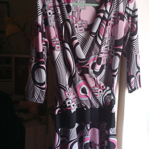 Blousedress one size, black and pink