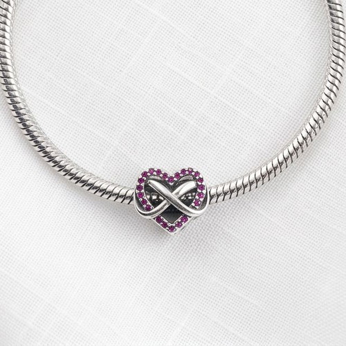 Pandora Infinity Family Red Heart Charm new, silver with red stones