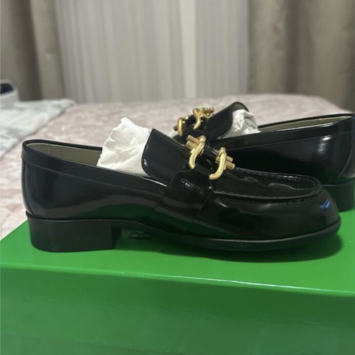 Bottega Veneta women's shoes like new, black leather, size 36